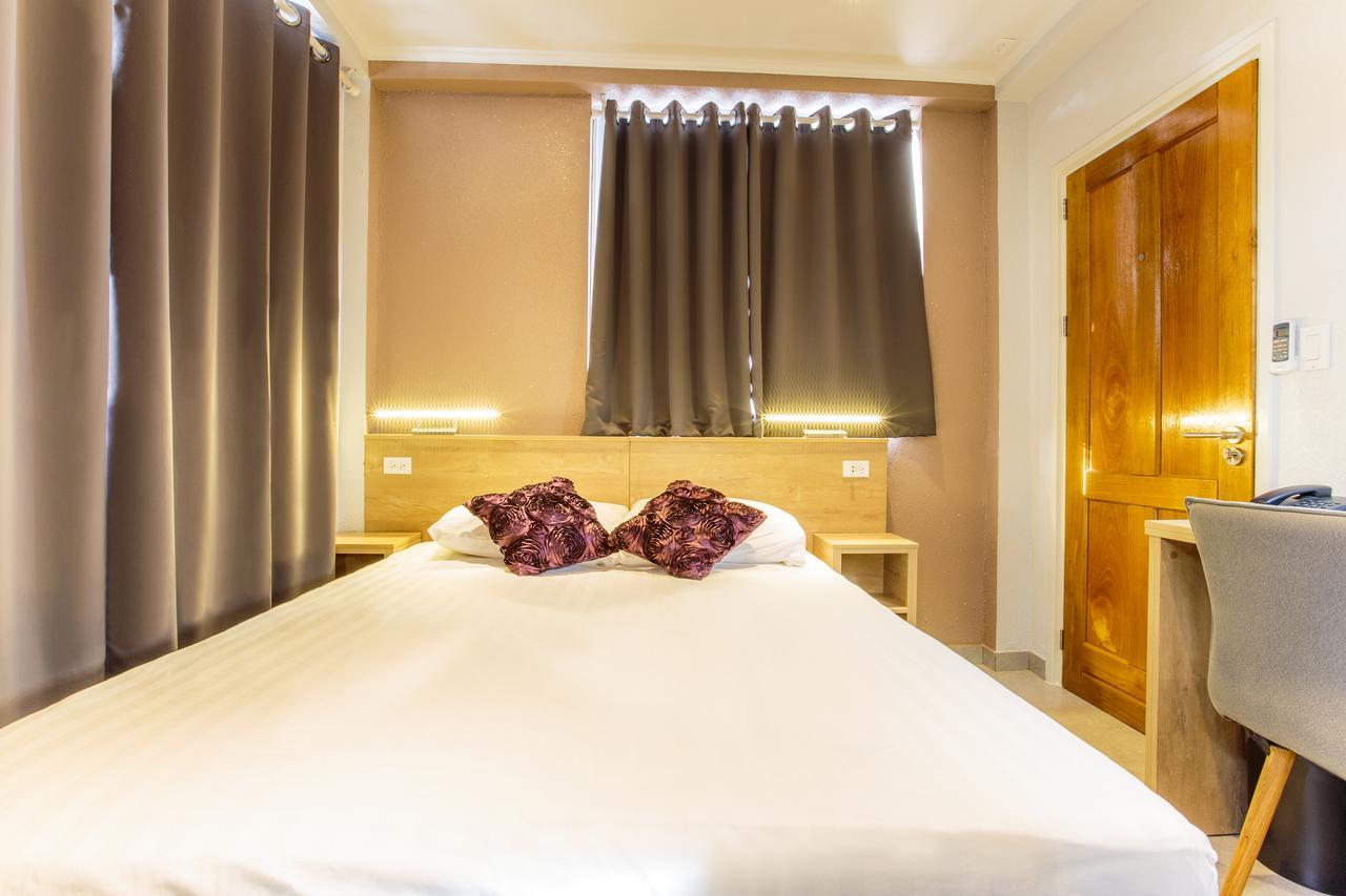 Q-Inn Boutique Hotel باراماريبو المظهر الخارجي الصورة