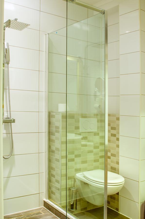 Q-Inn Boutique Hotel باراماريبو المظهر الخارجي الصورة
